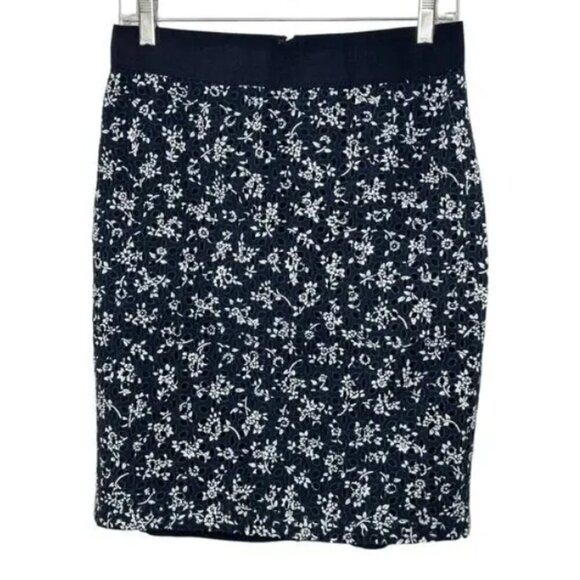 Ann Taylor Pencil Skirt - Navy with  White Floral Eyelet Overlay - Picture 4 of 7